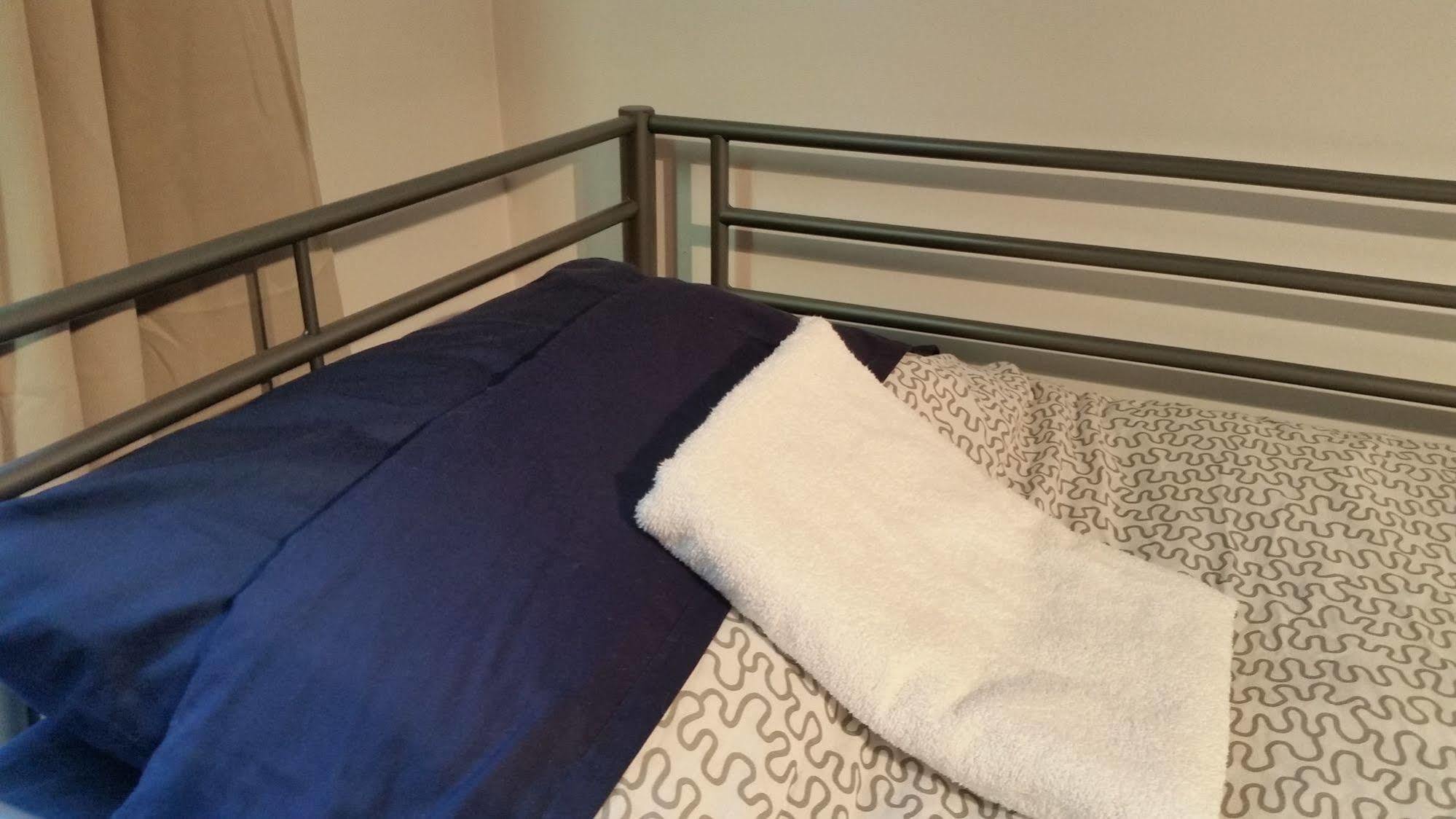 Auberge Reboot Hostel Монреал Екстериор снимка