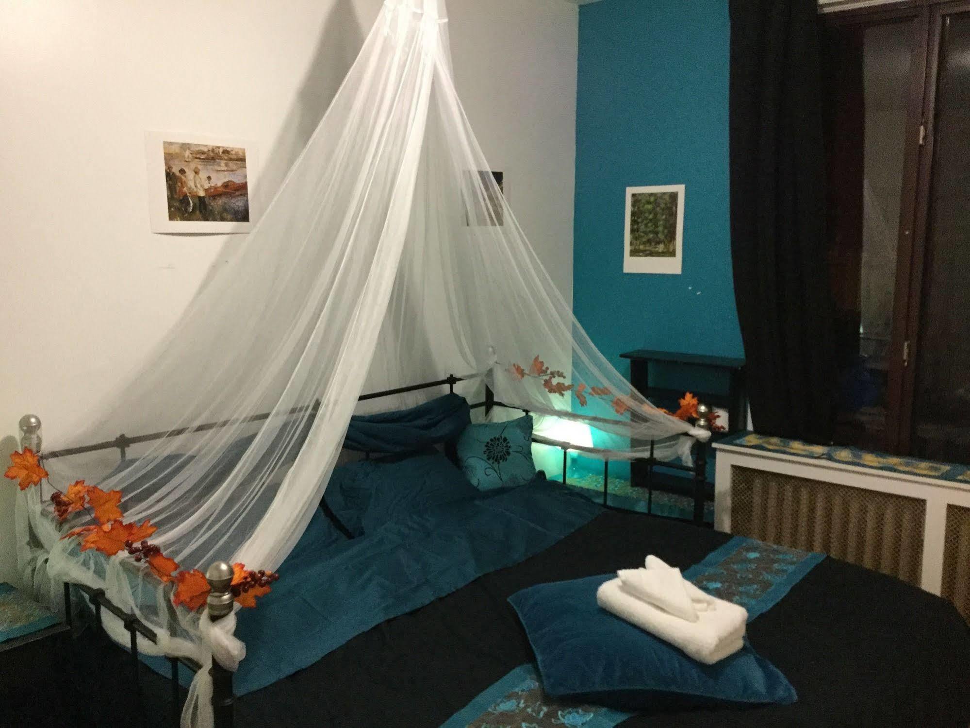 Auberge Reboot Hostel Монреал Екстериор снимка