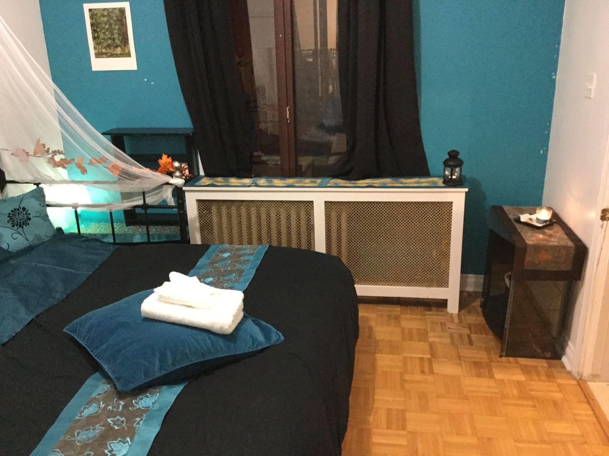 Auberge Reboot Hostel Монреал Екстериор снимка