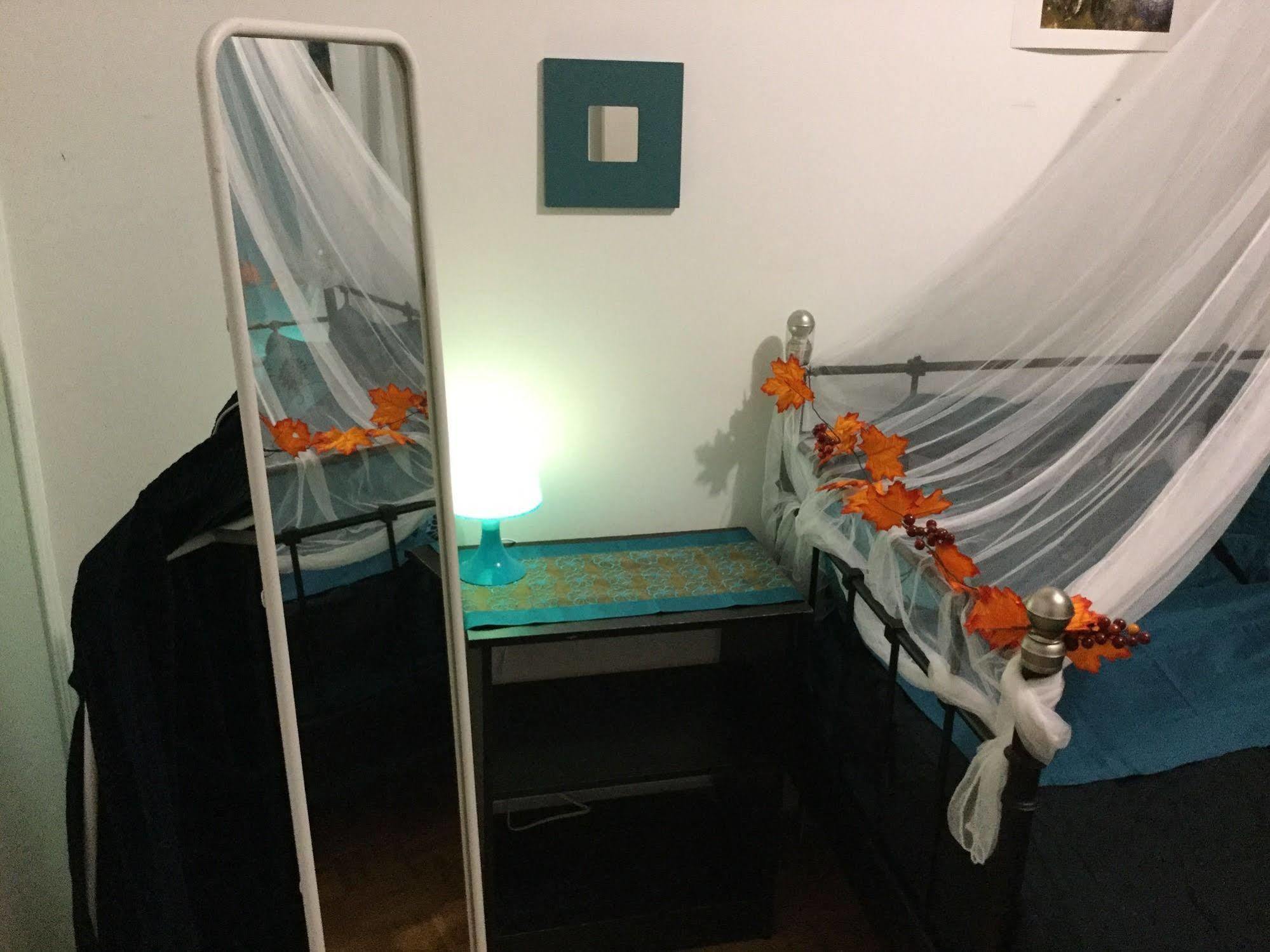 Auberge Reboot Hostel Монреал Екстериор снимка